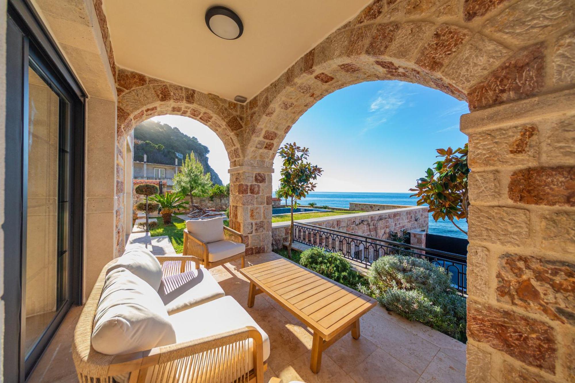 Seaside Shore Villa