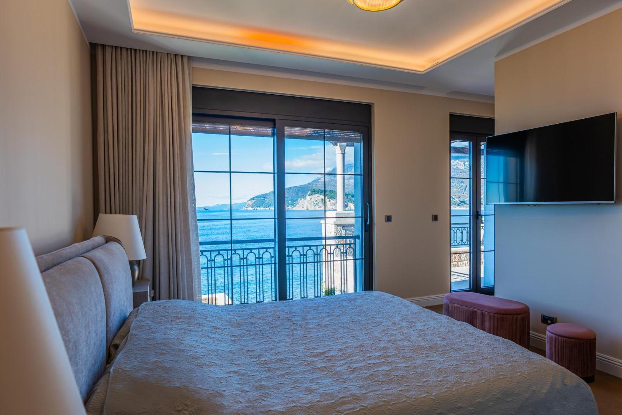 Seaside Shore Villa