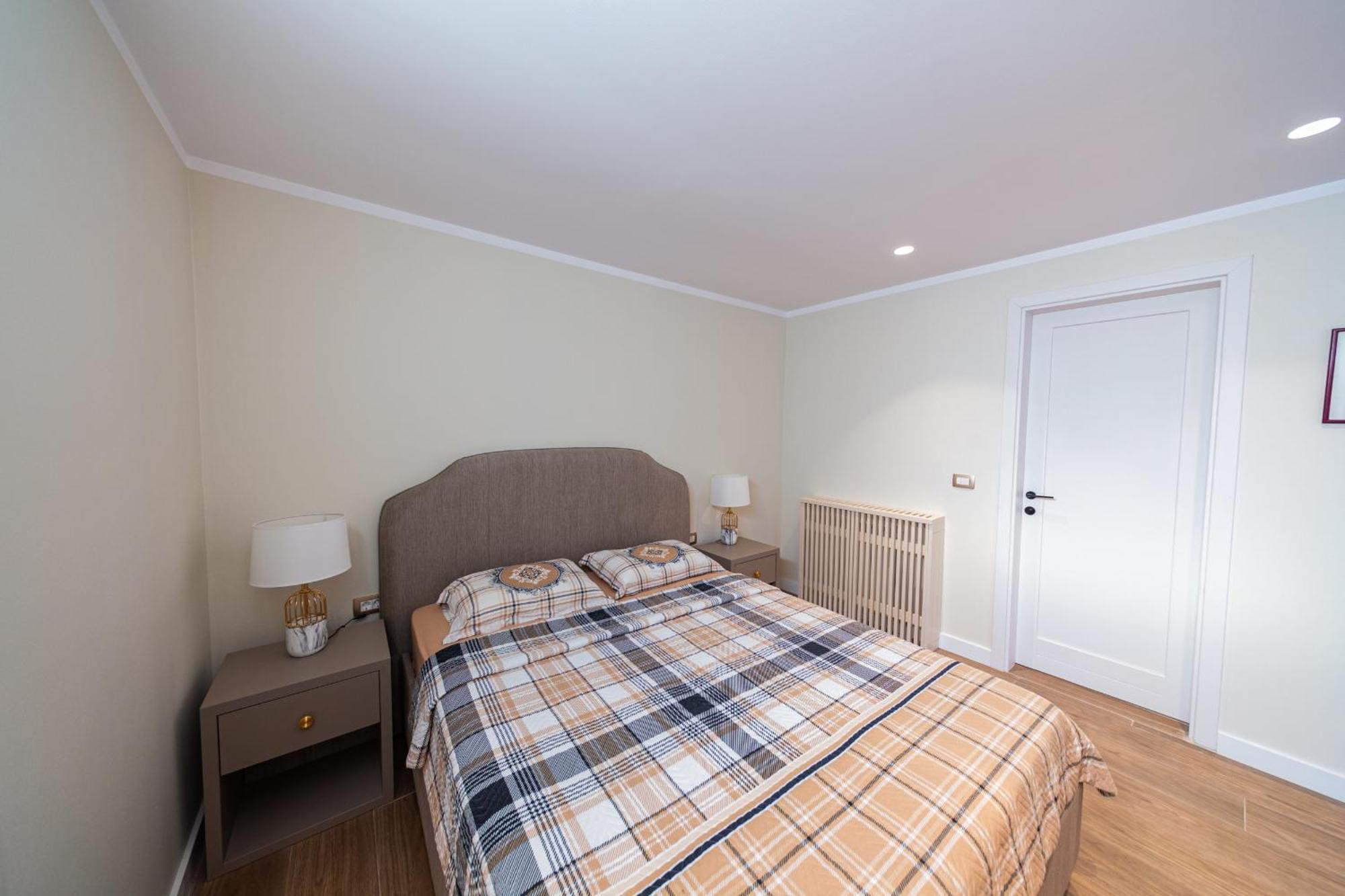 Villa Seaside Shore Budva